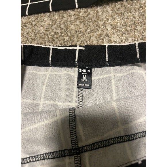 SHEIN Two Piece Women’s Shorts And Halter Top Set. Size Medium. Black & White - Picture 4 of 7